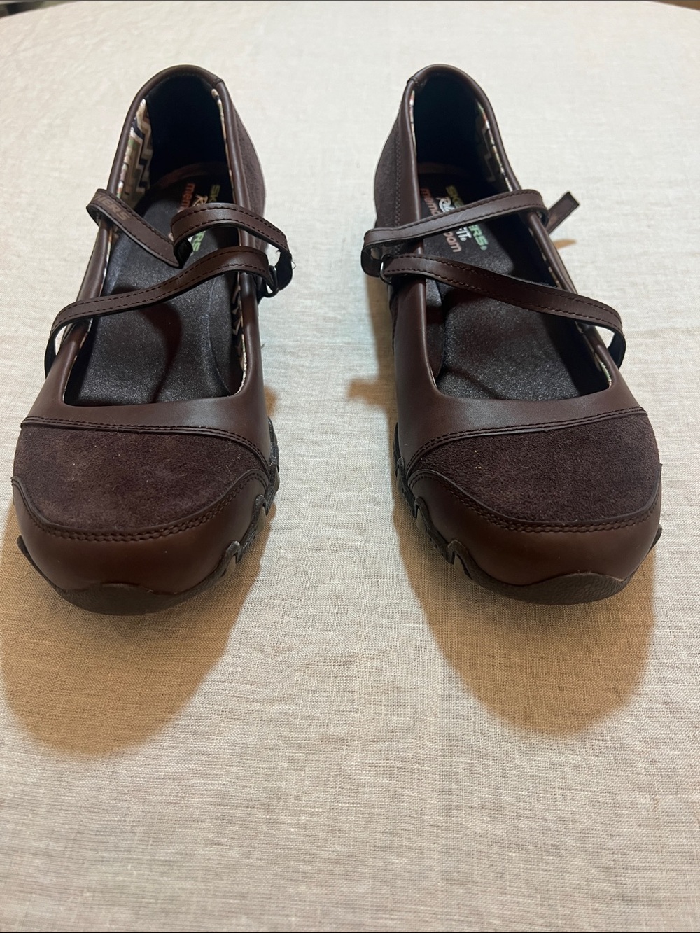 Skechers Brown Mary Jane Flats with Cross Strap and Memory Foam Insole. Size 9 - Picture 6 of 8